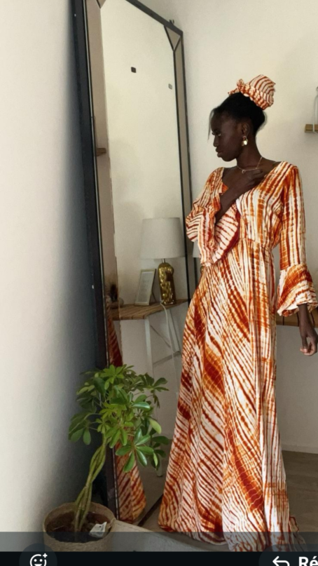 robe KARLO – Charisme moderne et héritage africain